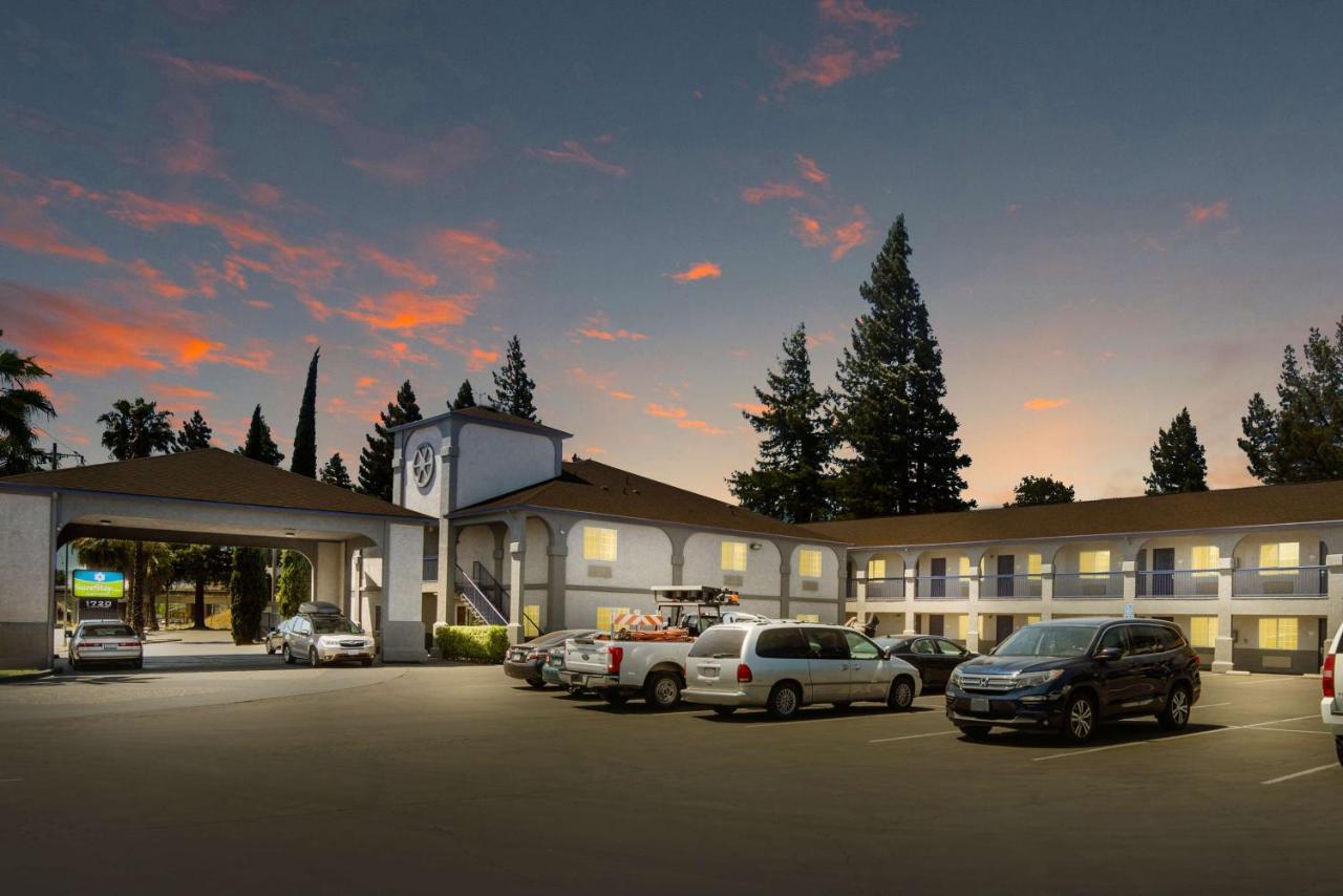 Surestay Hotel By Best Western Ukiah Esterno foto