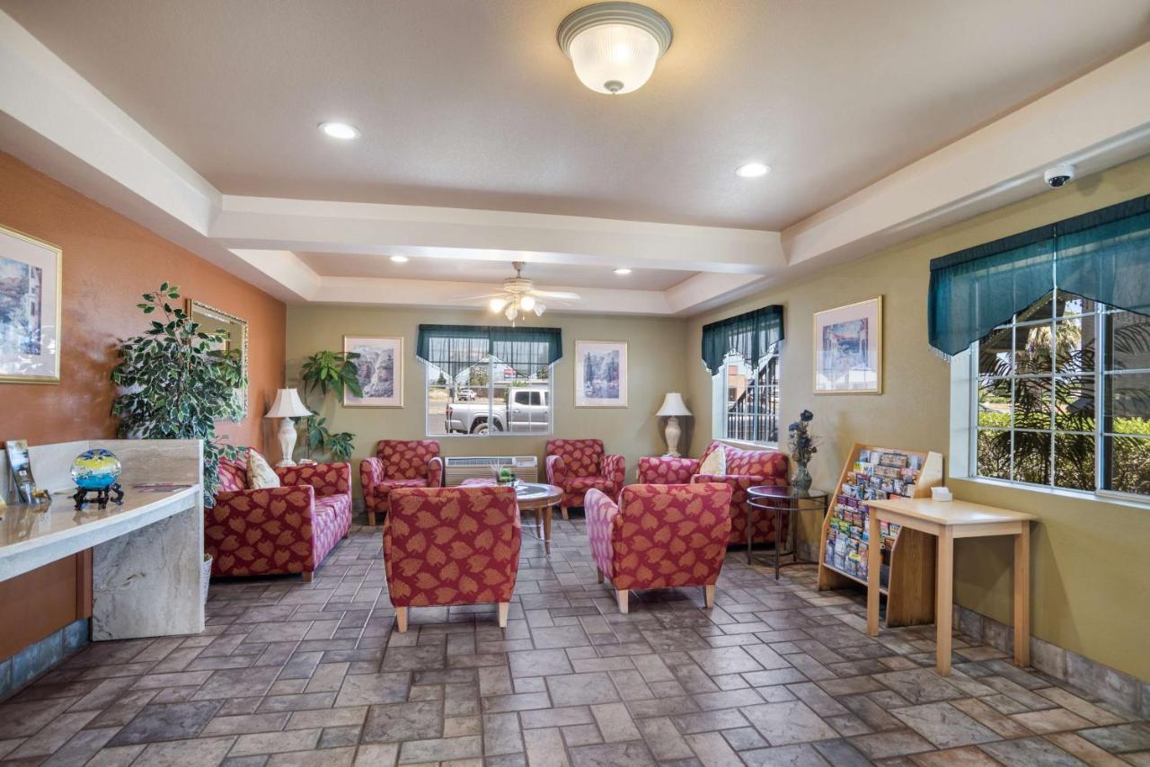 Surestay Hotel By Best Western Ukiah Esterno foto