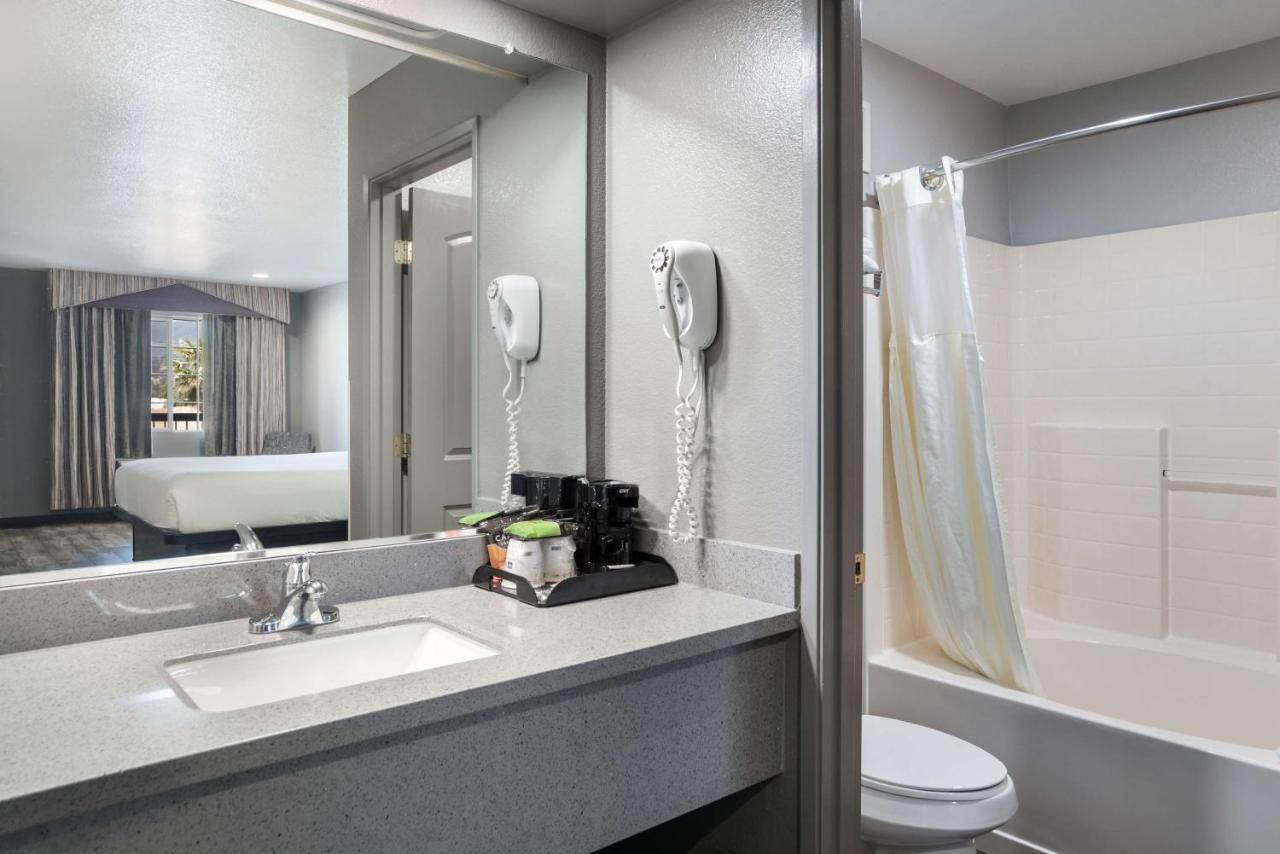 Surestay Hotel By Best Western Ukiah Esterno foto