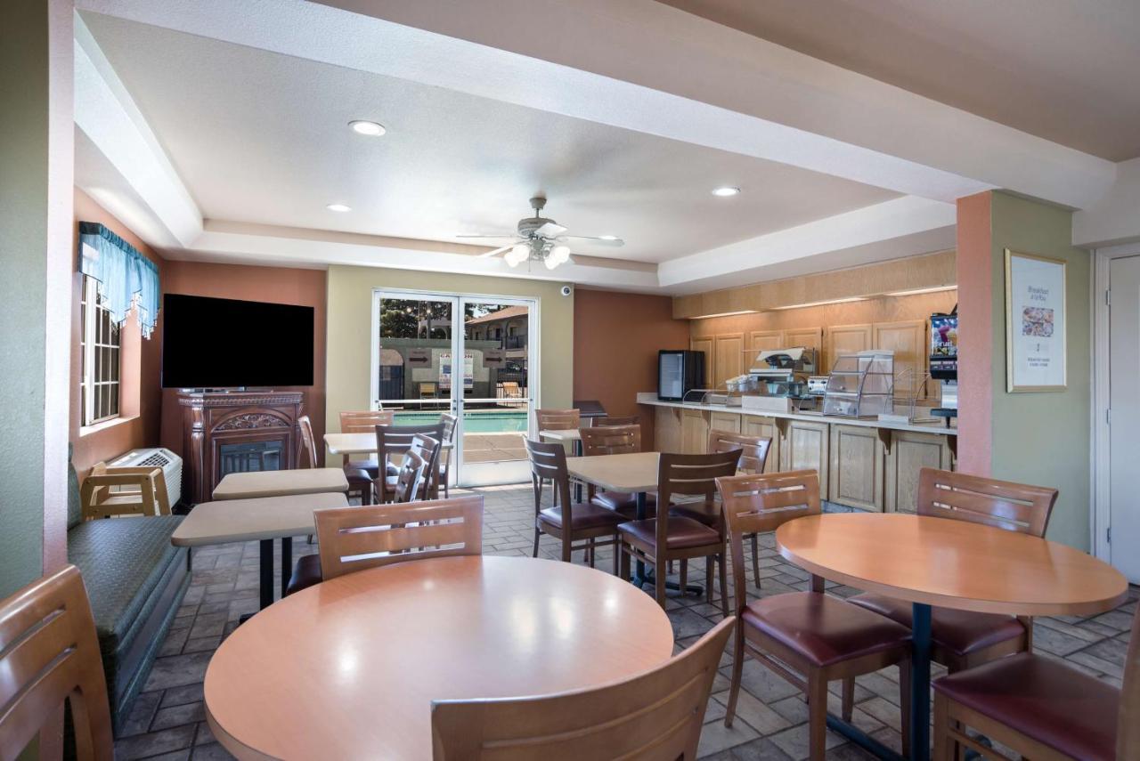 Surestay Hotel By Best Western Ukiah Esterno foto