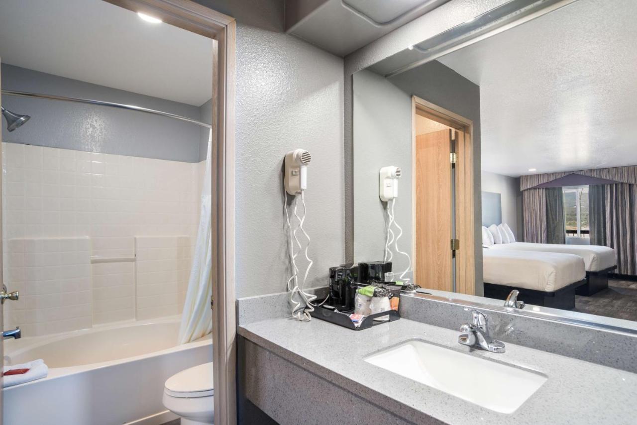 Surestay Hotel By Best Western Ukiah Esterno foto