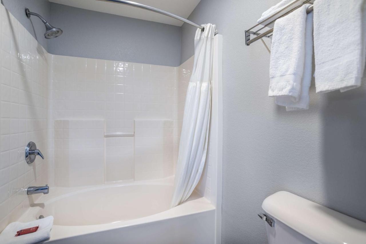 Surestay Hotel By Best Western Ukiah Esterno foto